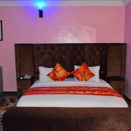 Esporta Suites Lekki Lagos Dış mekan fotoğraf